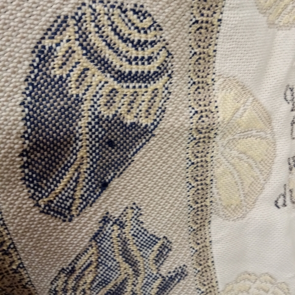 Vintage Seashell Woven Tapestry Throw Footprints in the Sand - Picture 4 of 7